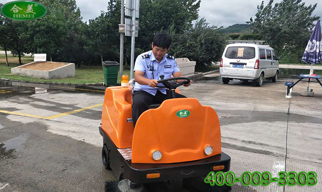 合美扫地机为高铁站解决清洁难题